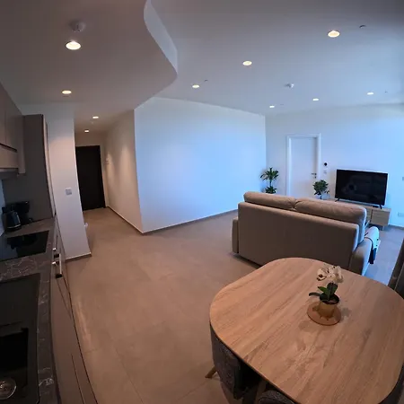 Mercury Tower Apartment *