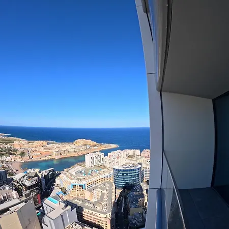 Mercury Tower With Pool Access *