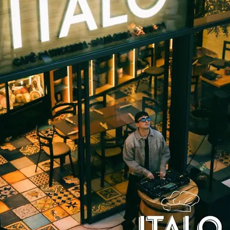 アパート Mercury Tower With Pool Access *