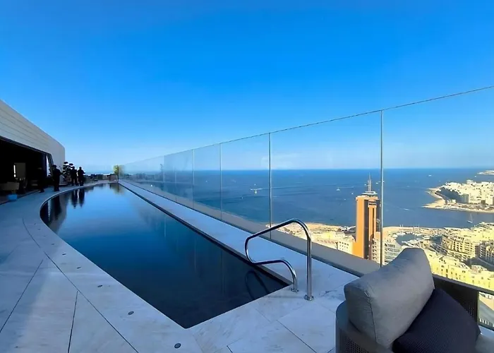 Mercury Tower With Pool Access Appartamento San Giuliano