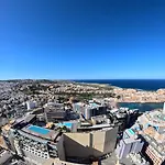 Διαμέρισμα Mercury Tower With Pool Access Saint Julian's