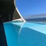 Mercury Tower With Pool Access Διαμέρισμα