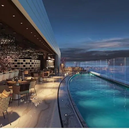 Mercury Tower With Pool Access *