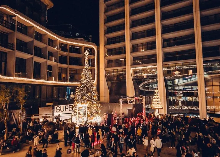 דירה Mercury Tower With Pool Access