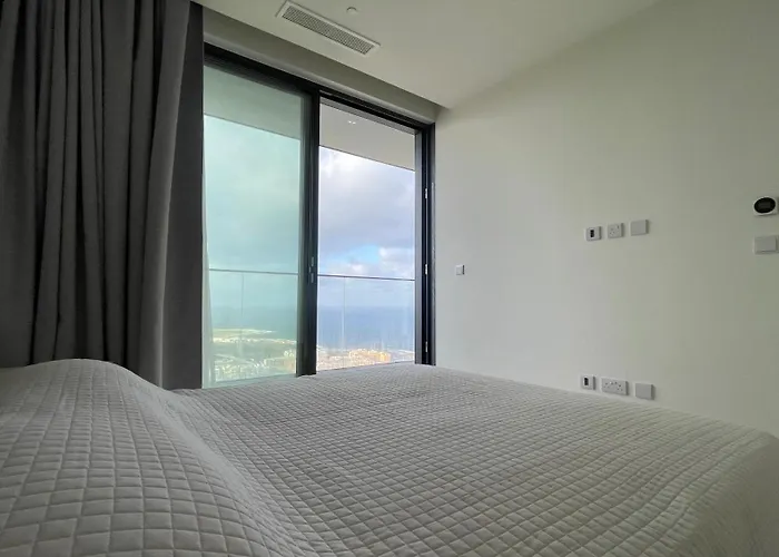 Mercury Tower With Pool Access Apartamento *