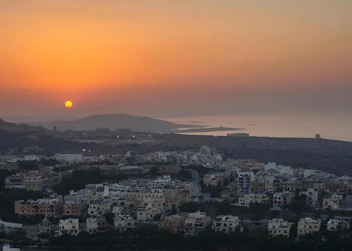 Mercury Tower With Pool Access Saint Julian's