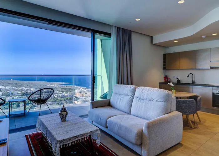 Mercury Tower With Pool Access Apartament *