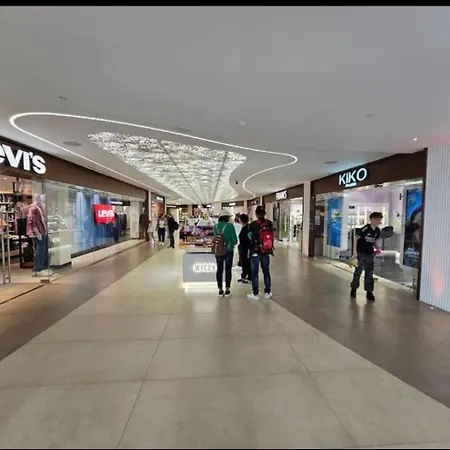 Lejlighed Mercury Tower With Pool Access